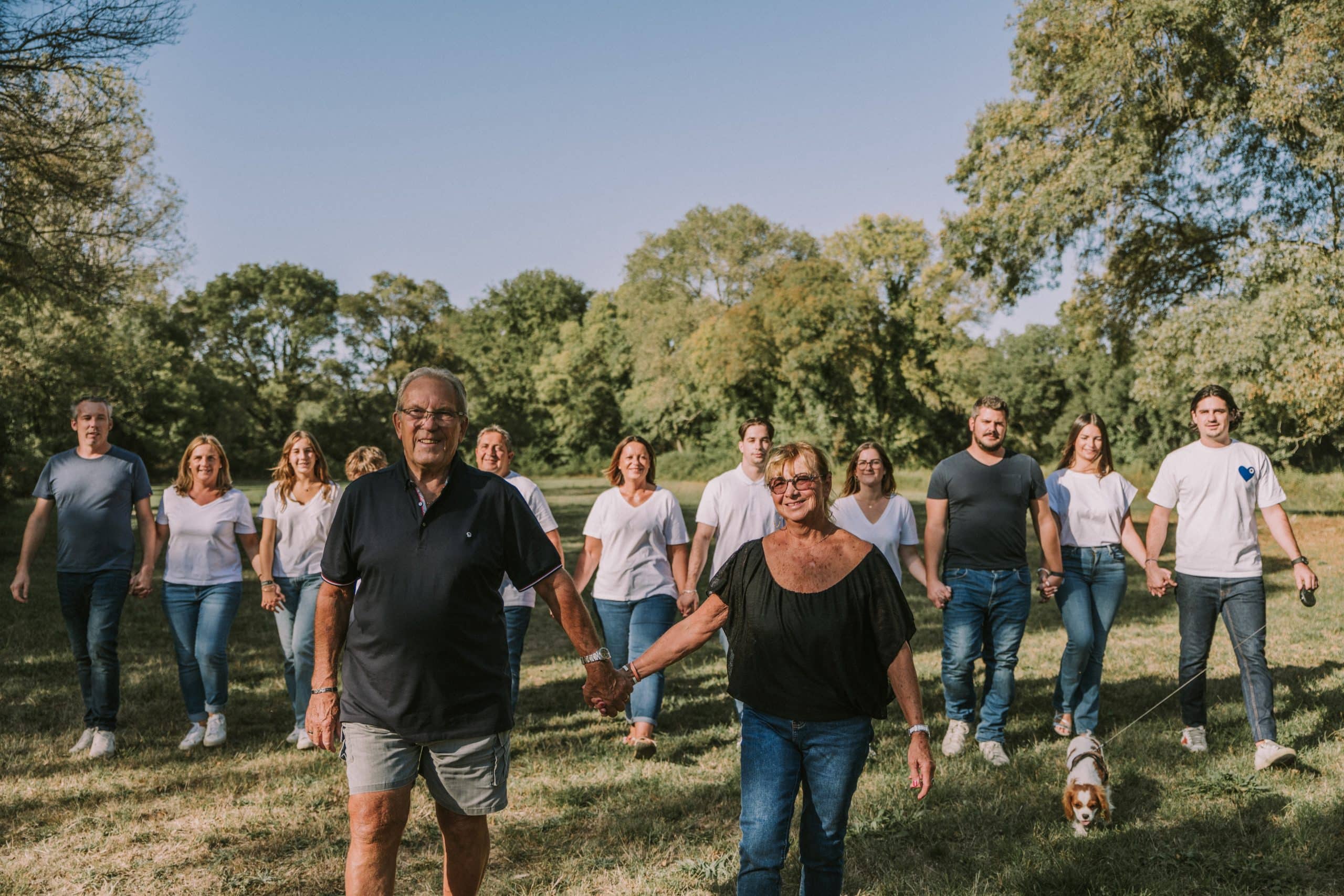 photo famille generation grands parents champs gard photo famille generation grands parents champs gard