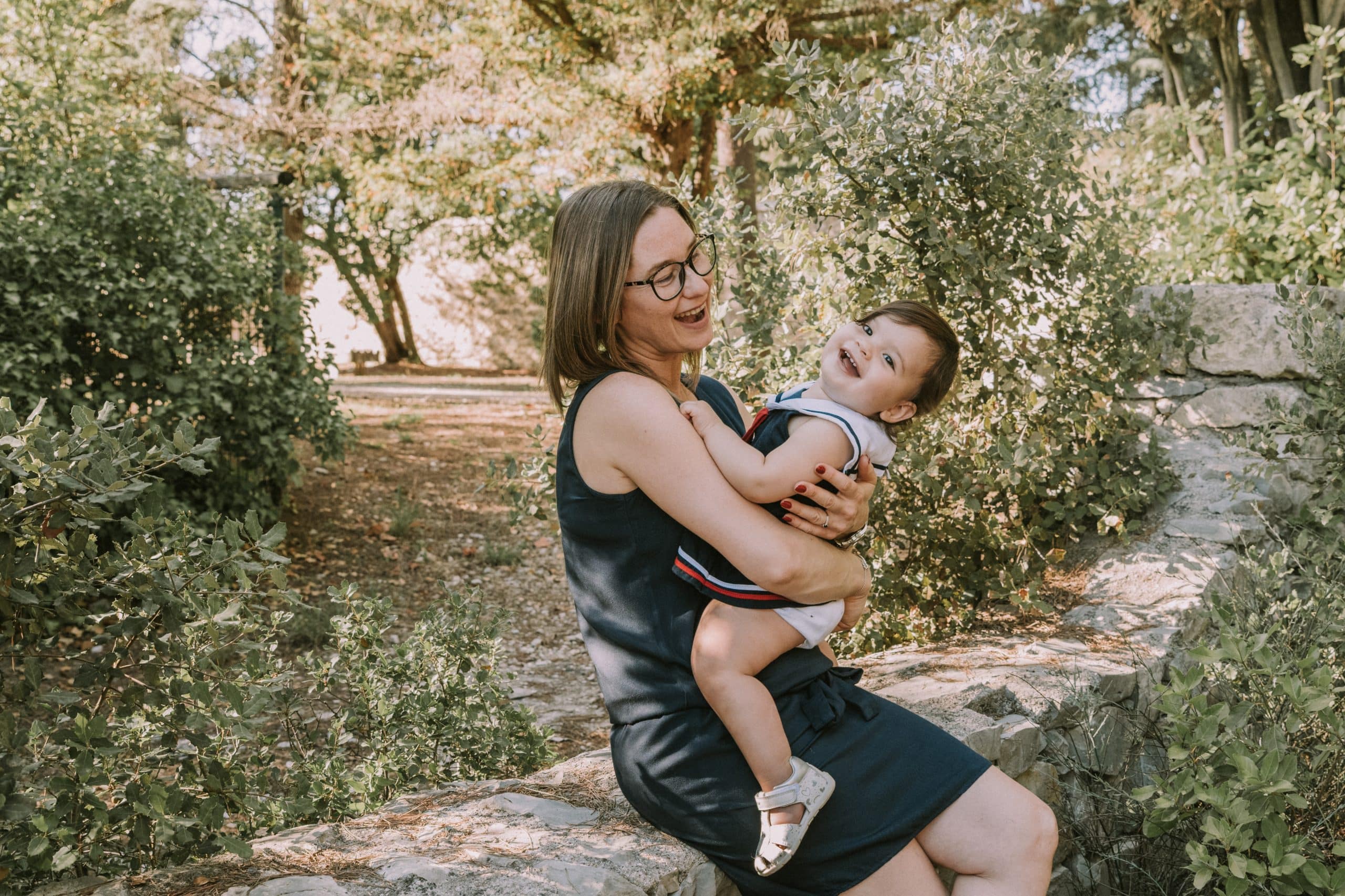 photo famille maman fille domaine de restincliere photo famille maman fille domaine de restincliere